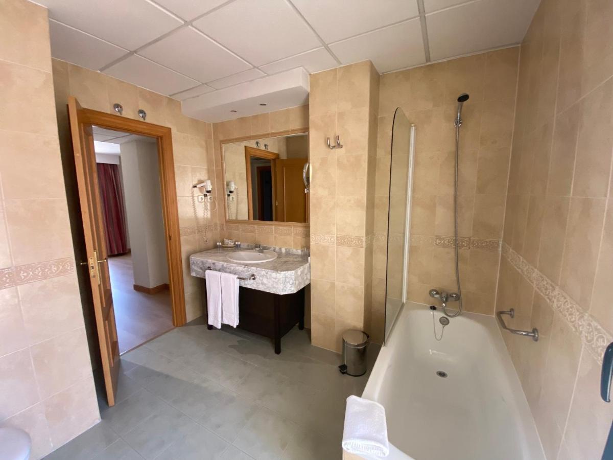 Hotel Equo Aranjuez Ngoại thất bức ảnh